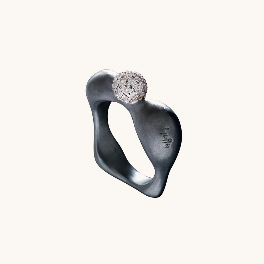 Viola Ring w/ Diamonds